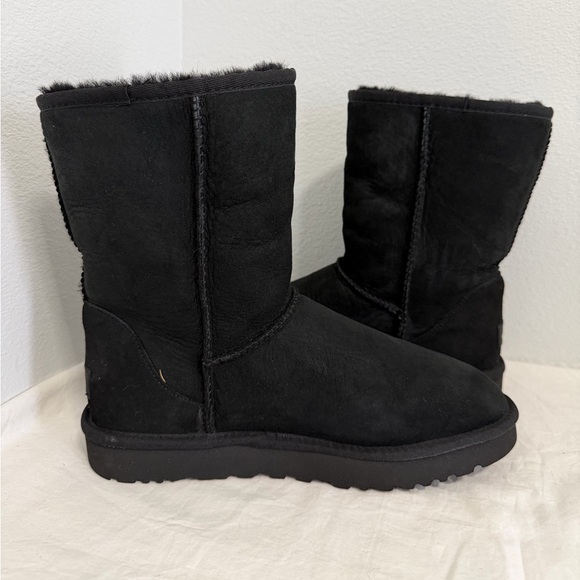 Ugg Classic Short ll chestnut boots black size 10 - Picture 4 of 9